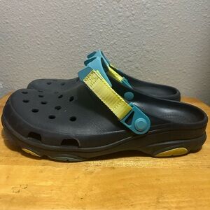 Crocs All-Terrain Adjustable Clogs Men’s Size 10 Women’s Size 12 Multicolor